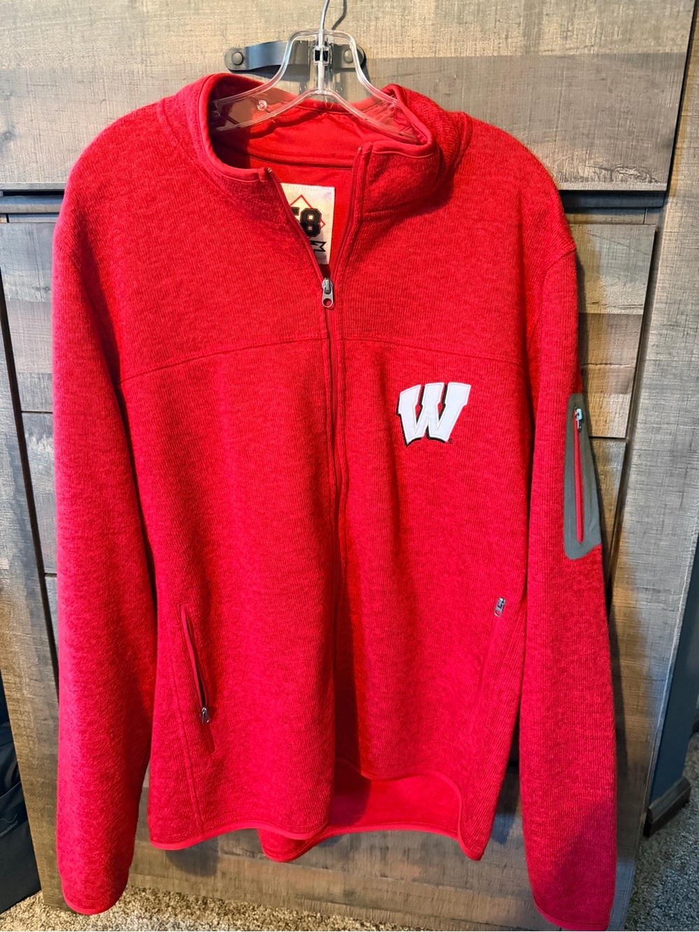 Wisconsin Red men’s Quarter-Zip Fleece Jacket